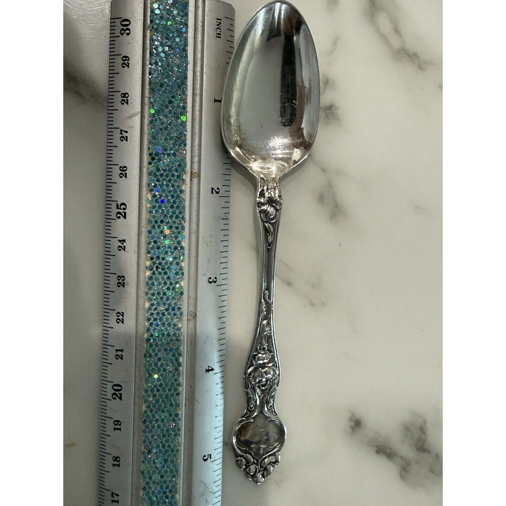 VINTAGE WALLACE STERLING SILVER TEA SPOON, "VIOLET" PATTERN, 16 grams, c. 1910